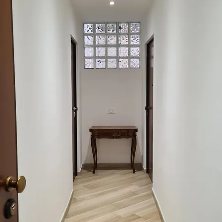 Mirto's House - *