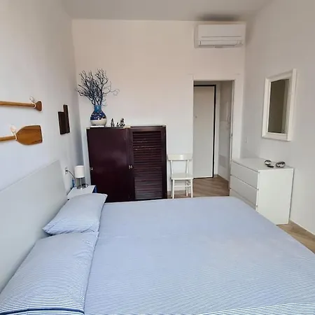 Holiday home Mirto's House - La Maddalena